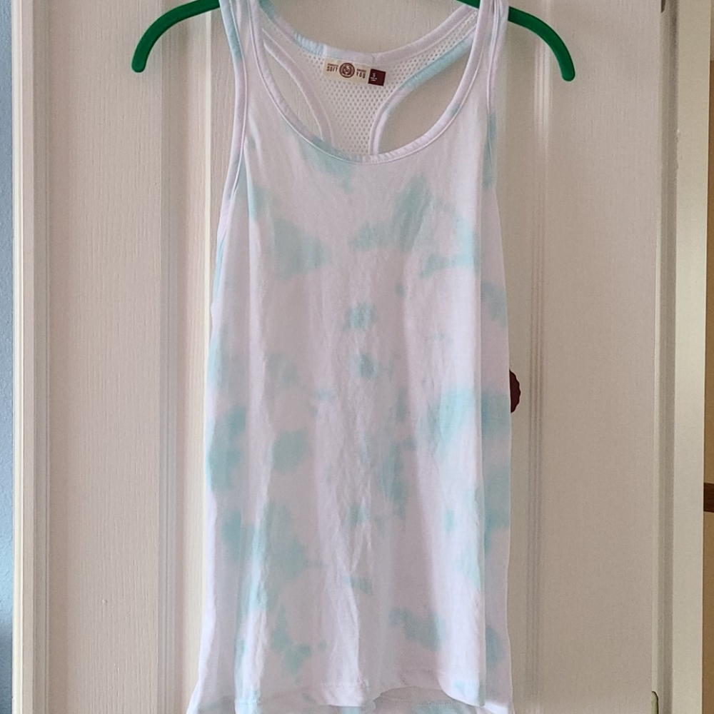 NWT Ladies So brand racer back tank top